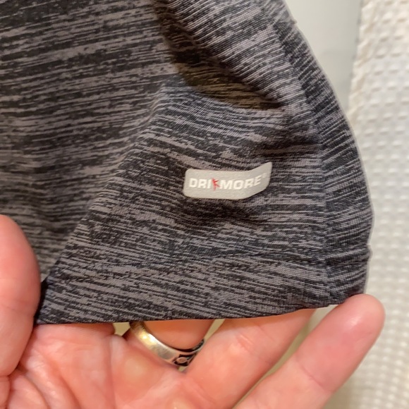 Cascade sport and Danskin tshirt bundle! - Picture 11 of 12